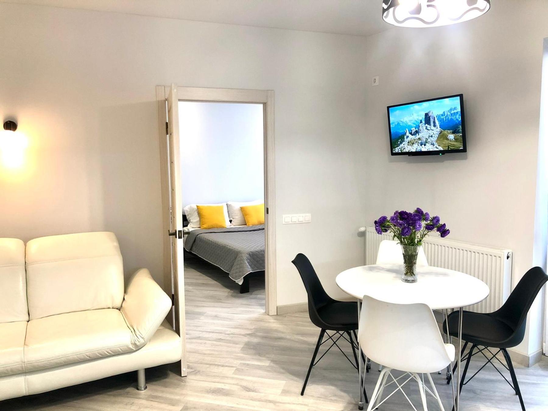 לבוב Osapart Comfortable Apartment In A Complex Great Britain מראה חיצוני תמונה