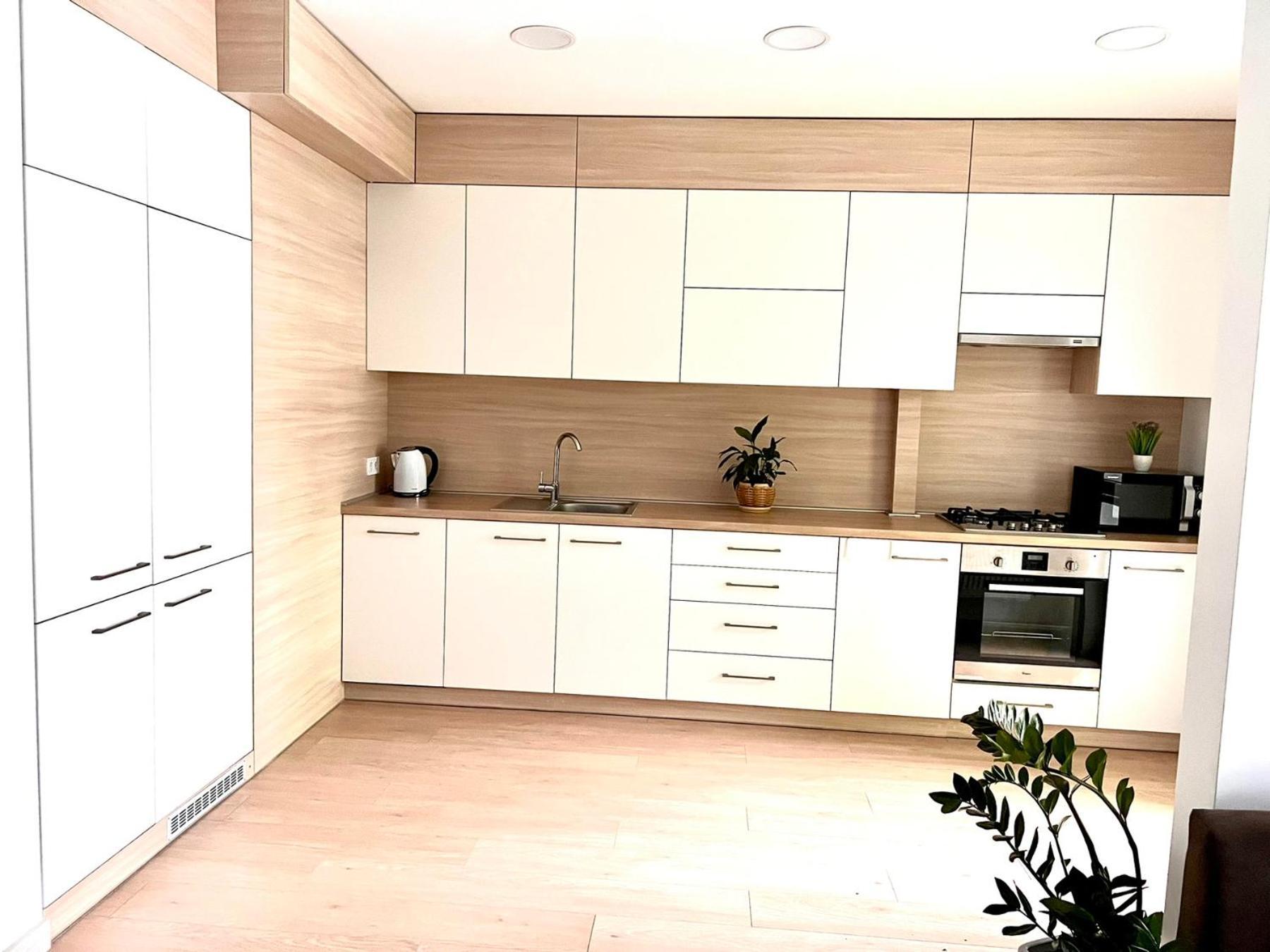 לבוב Osapart Comfortable Apartment In A Complex Great Britain מראה חיצוני תמונה